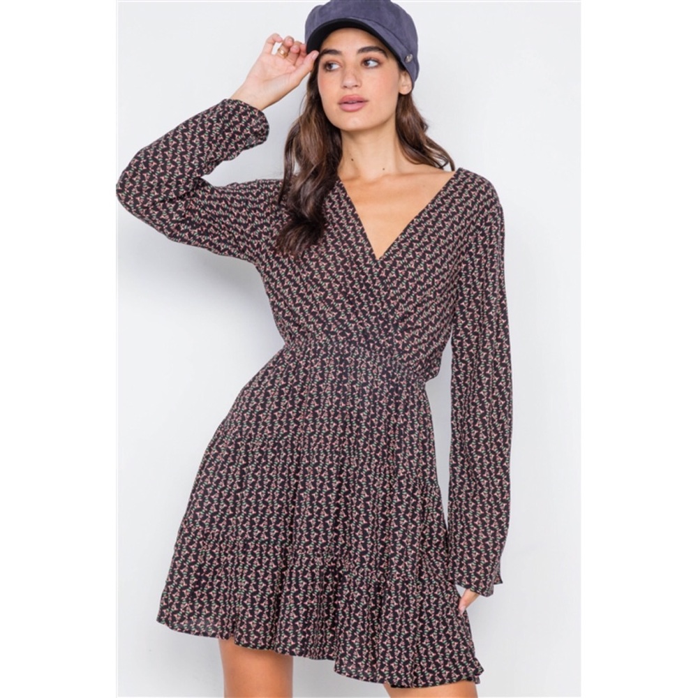 BLACK FLORAL PRINTED MINI DRESS